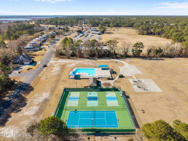 $500,000 | 303 Seascape Drive, Sneads Ferry, NC 28460