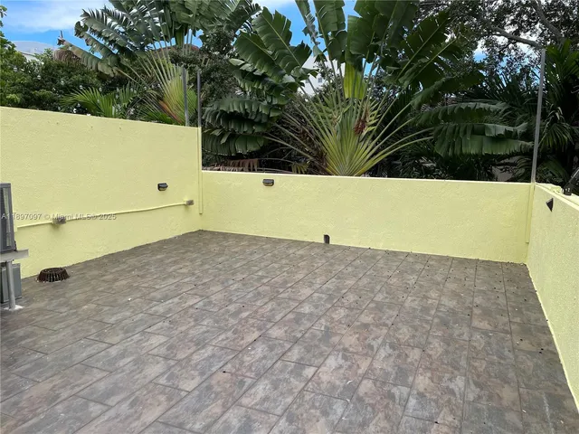 $3,900 | 2845 Coconut Avenue, Unit 1, Coconut Grove, FL 33133