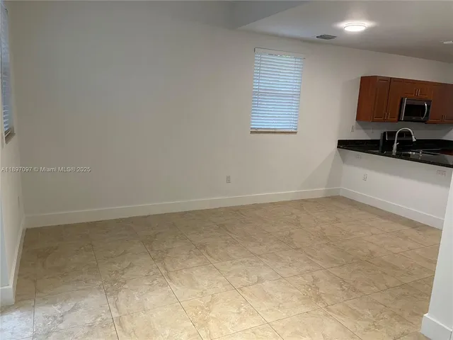 $3,900 | 2845 Coconut Avenue, Unit 1, Coconut Grove, FL 33133