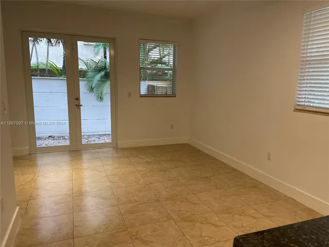 $3,900 | 2845 Coconut Avenue, Unit 1, Coconut Grove, FL 33133