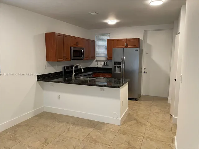 $3,900 | 2845 Coconut Avenue, Unit 1, Coconut Grove, FL 33133