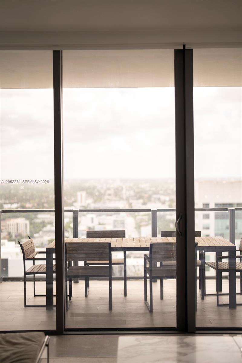 88 Southwest 7th Street, Unit 2712 Miami, FL 33130 - Photo 12 of 16
