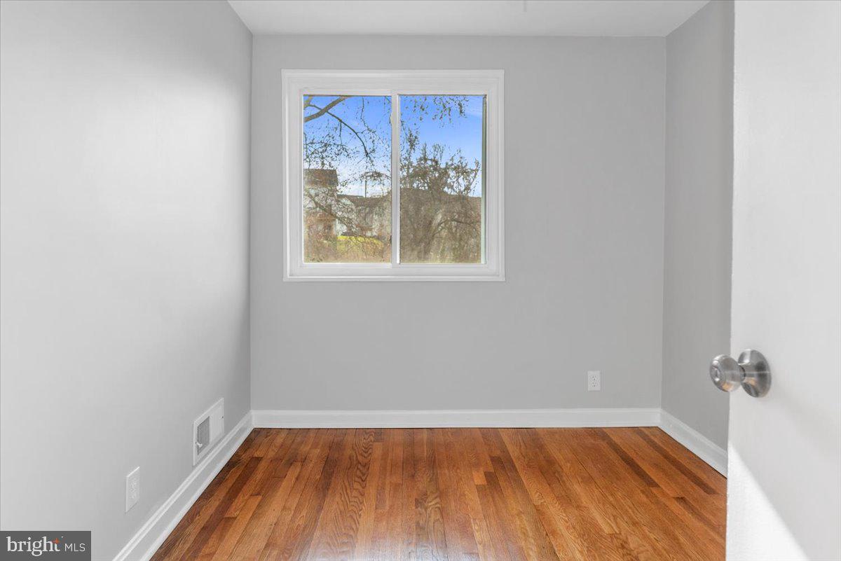925 Owens Road Oxon Hill, MD 20745 - Photo 15 of 23 Gallery Image 15