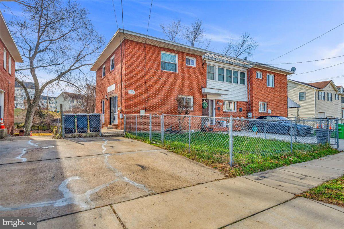 925 Owens Road Oxon Hill, MD 20745 - Photo 2 of 23 Gallery Image 2