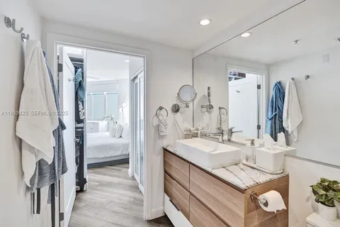 $990,000 | 1 Century Lane, Unit 510, Miami Beach, FL 33139