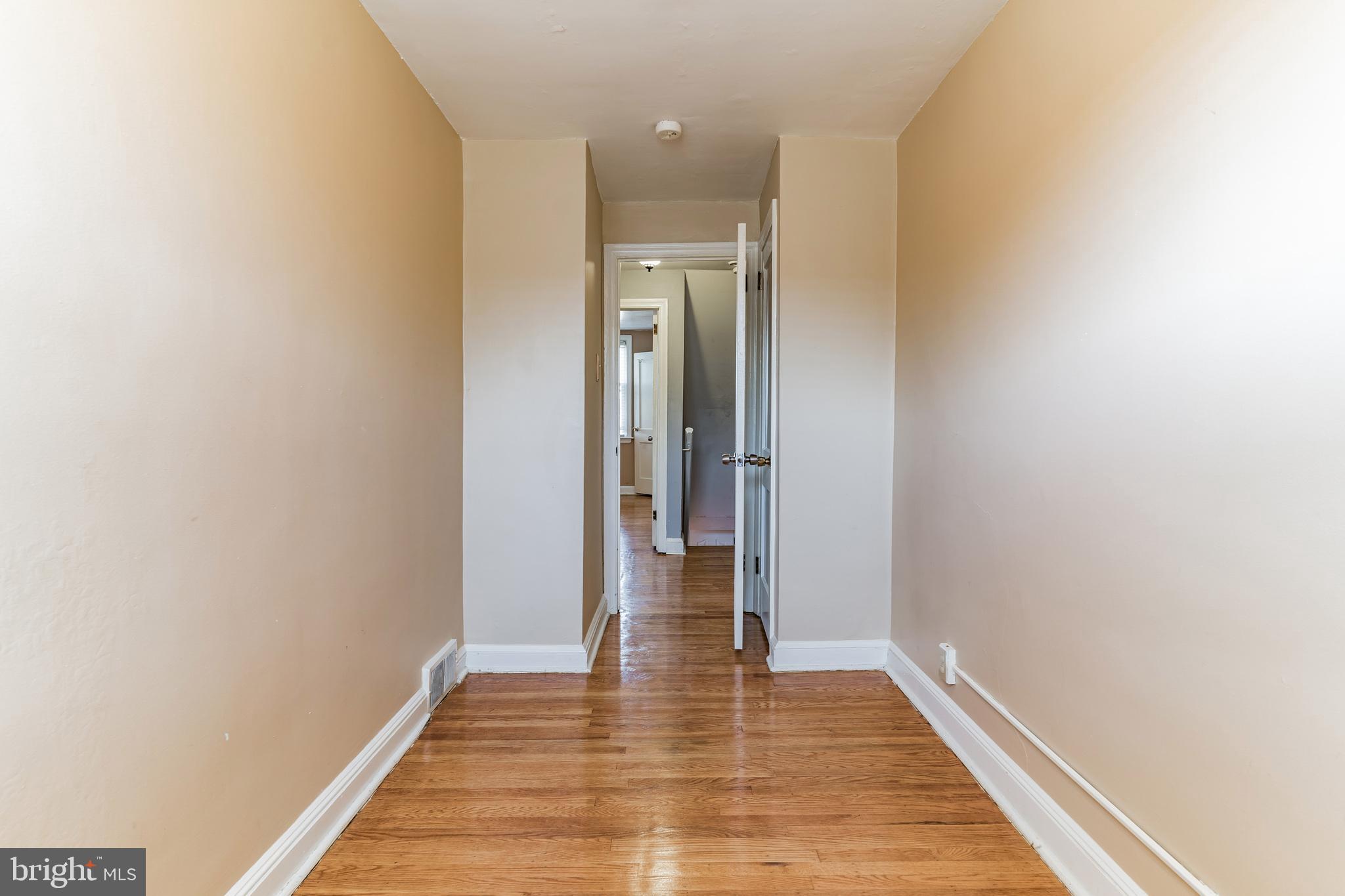 7506 Sherwood Road Philadelphia, PA 19151 - Photo 21 of 30 Gallery Image 21