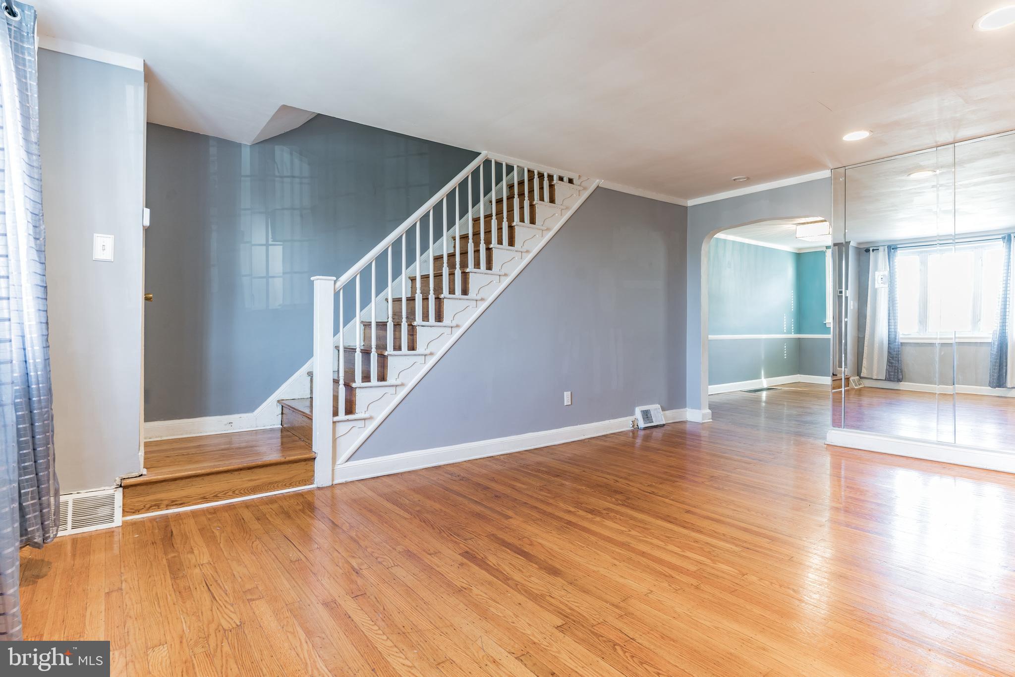 7506 Sherwood Road Philadelphia, PA 19151 - Photo 4 of 30 Gallery Image 4
