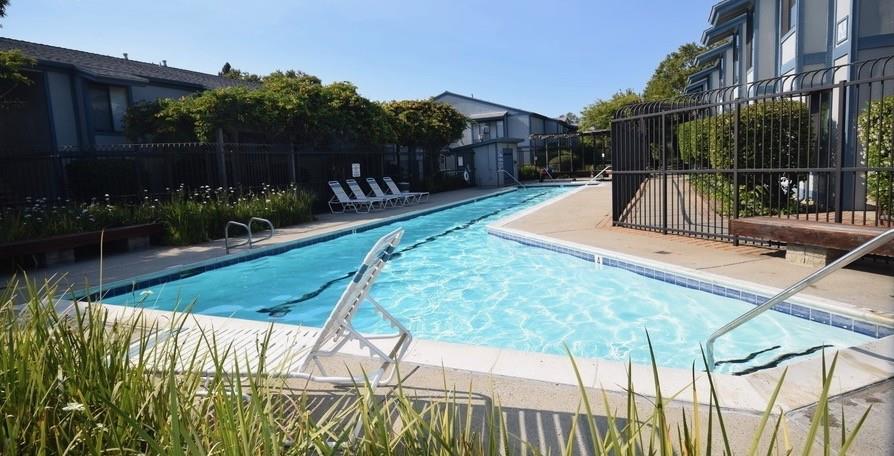 1925 46th Avenue, Unit 148 Capitola, CA 95010 - Photo 36 of 42 a view of a backyard and basketball court