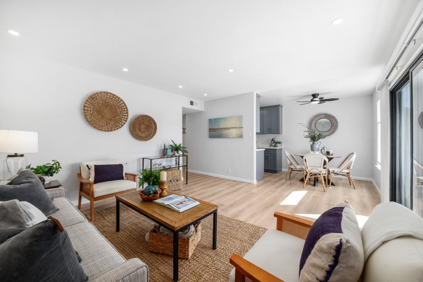 1925 46th Avenue, Unit 148 Capitola, CA 95010 - Photo 5 of 42 a living room with furniture