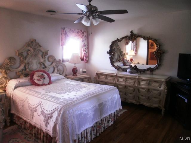 3884 Fairfax Road Bethlehem, PA 18020 - Photo 18 of 24 Gallery Image 18