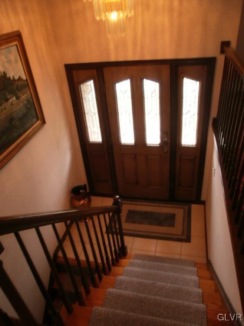 3884 Fairfax Road Bethlehem, PA 18020 - Photo 6 of 24 Entrance Foyer.