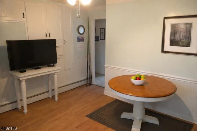 $550,000 | 11 Juniper Drive, Whitehouse Station, NJ 08889