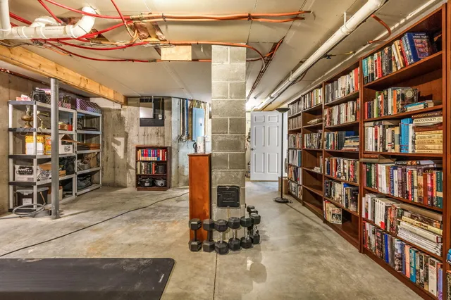 $479,000 | 127 Chickadee Lane, Unit 127, Bangor, ME 04401