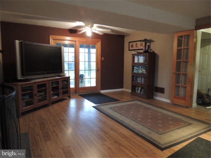 1526 Jill Road Willow Grove, PA 19090 - Photo 12 of 13 Gallery Image 12