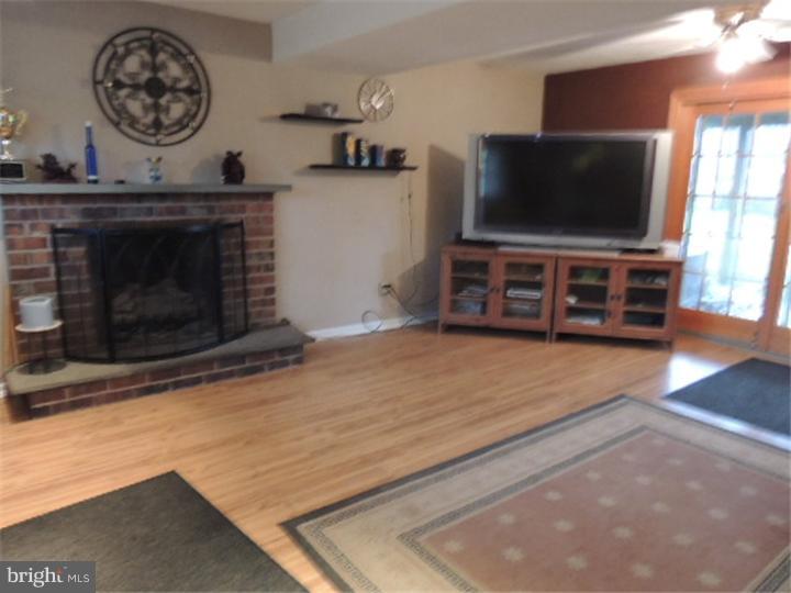 1526 Jill Road Willow Grove, PA 19090 - Photo 13 of 13 Gallery Image 13