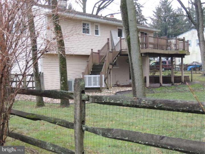1526 Jill Road Willow Grove, PA 19090 - Photo 3 of 13 Gallery Image 3
