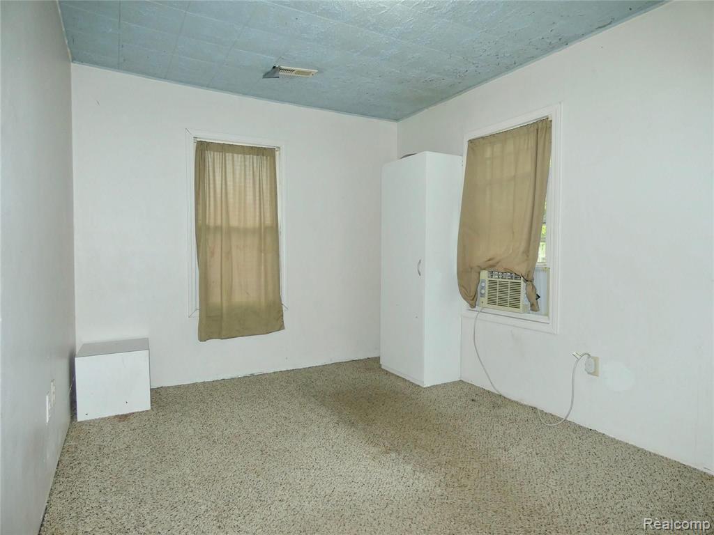 21332 Dix Toledo Road Woodhaven, MI 48183 - Photo 19 of 33
