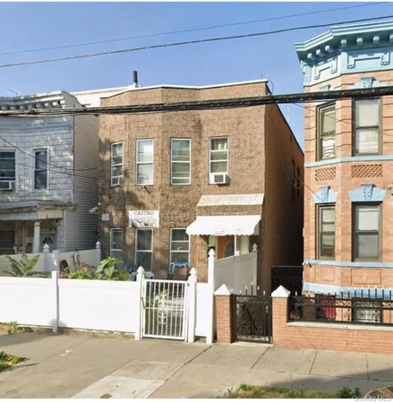 $999,999 | 1443 Zerega Avenue | Westchester Village