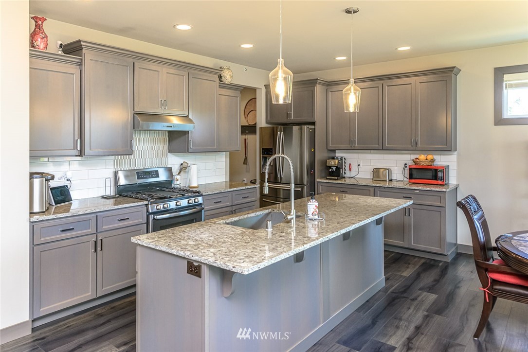 4017 147th Place Southeast, Unit 15 Bothell, WA 98012 - Photo 4 of 17 Gallery Image 4