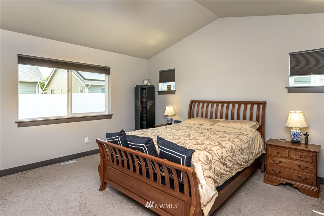 4017 147th Place Southeast, Unit 15 Bothell, WA 98012 - Photo 7 of 17 Gallery Image 7