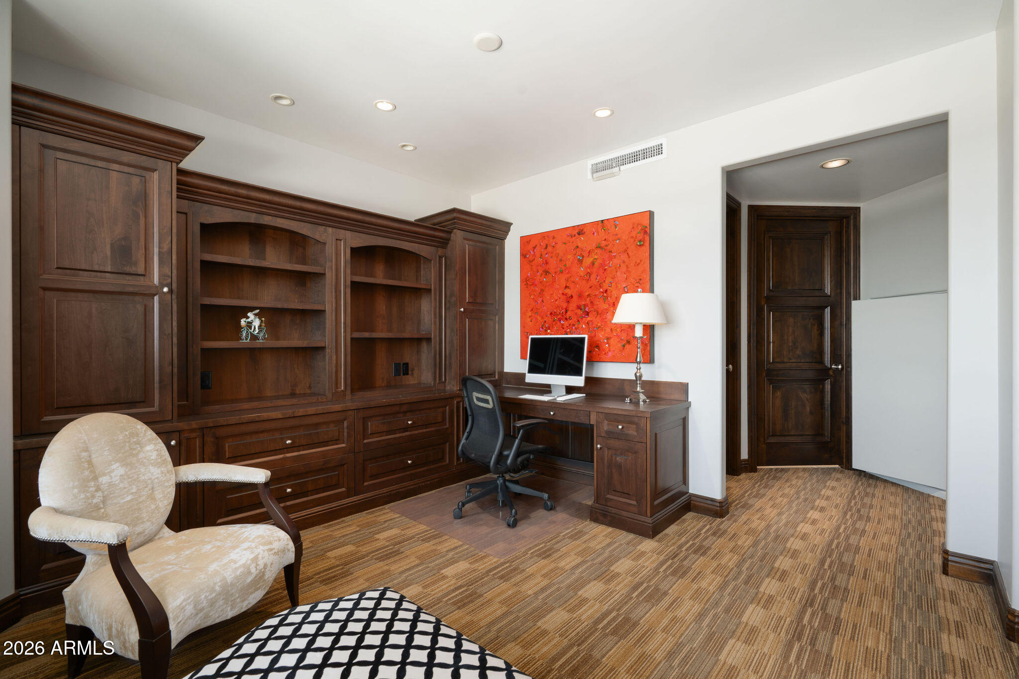7181 East Camelback Road, Unit 1001 Scottsdale, AZ 85251 - Photo 18 of 34 a workspace with furniture