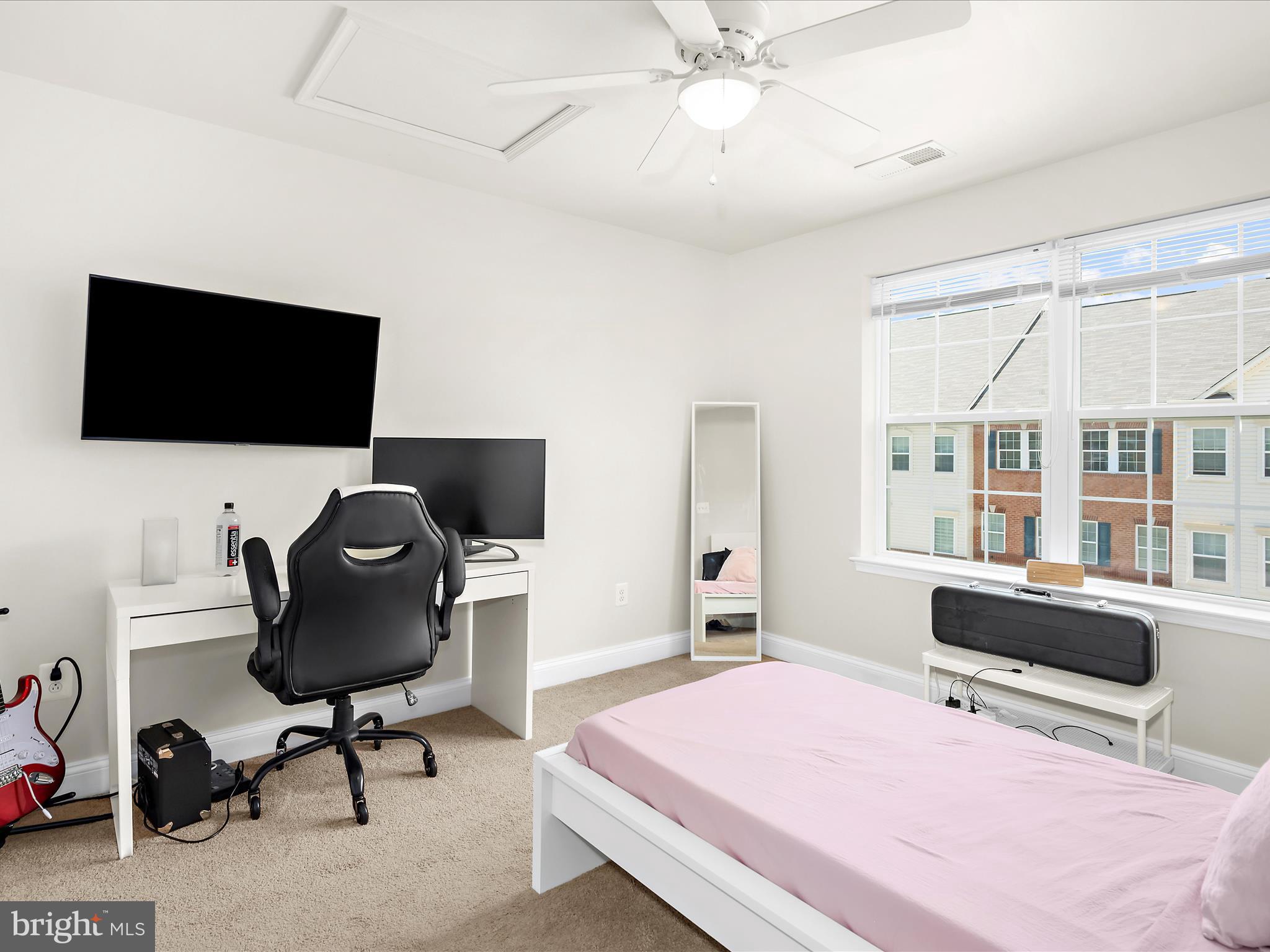 1239 Orchid Road Gambrills, MD 21054 - Photo 29 of 58 a bedroom with a workspace