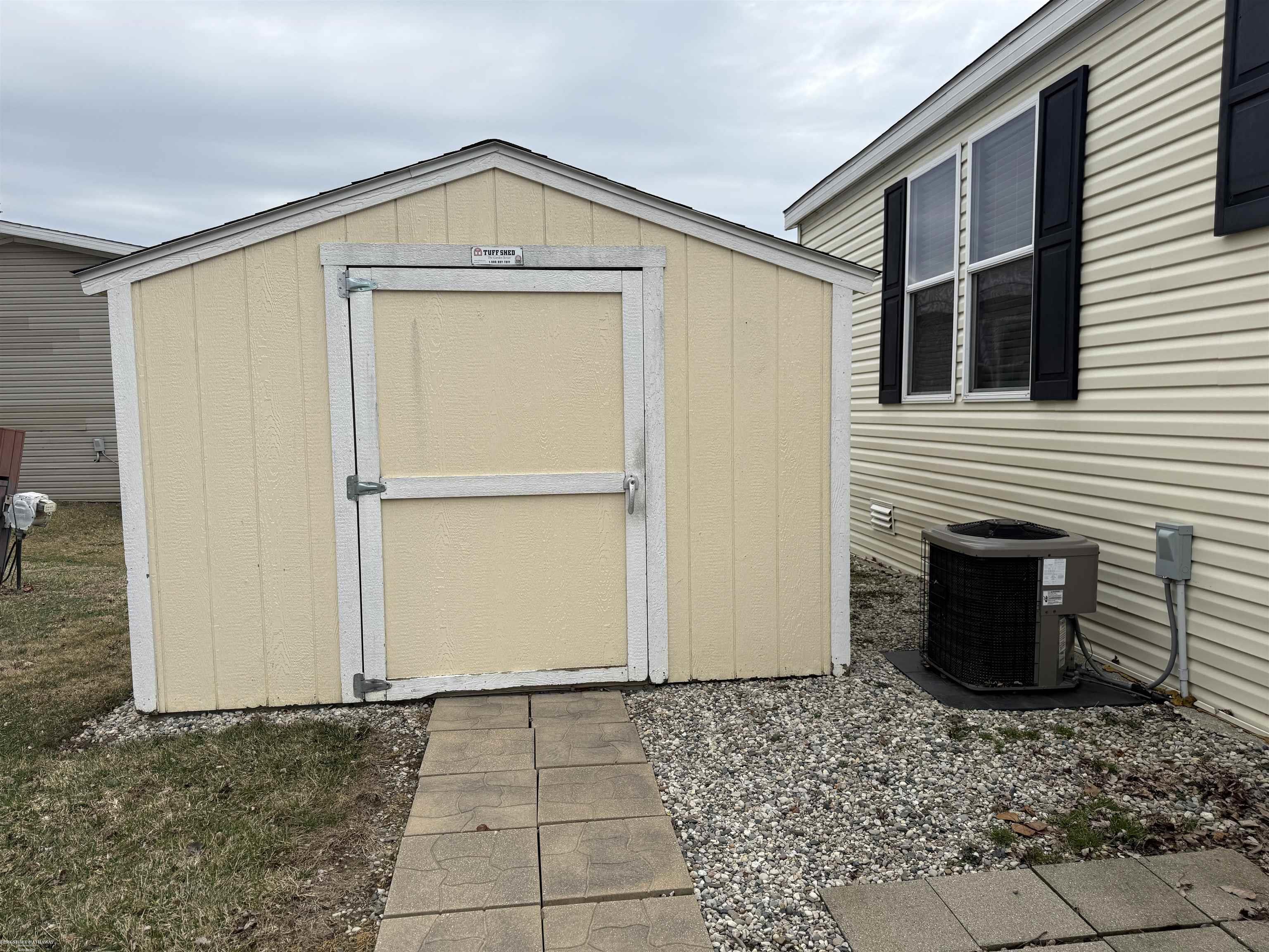 4539 Carlton Road Sterling Heights, MI 48310 - Photo 18 of 19