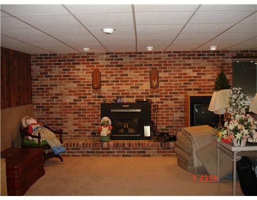 1058 Watt Road Apollo, PA 15613 - Photo 14 of 18 Family Room.