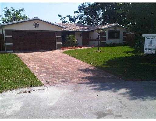 1498 Southwest 5th Avenue Boca Raton, FL 33432 - Photo 1 of 21 Primary Photo