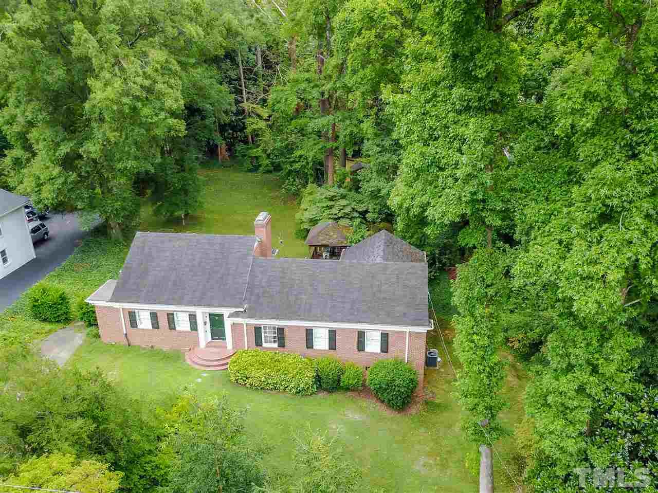 2337 Hathaway Road Raleigh, NC 27608 - Photo 2 of 14