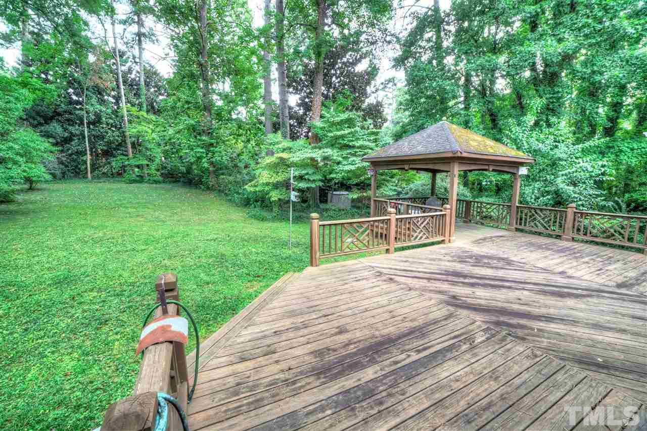 2337 Hathaway Road Raleigh, NC 27608 - Photo 8 of 14
