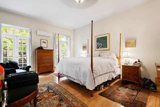 $7,150,000 | 27 West 9th Street | Greenwich Village