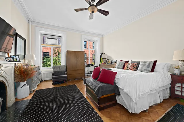 $7,150,000 | 27 West 9th Street | Greenwich Village