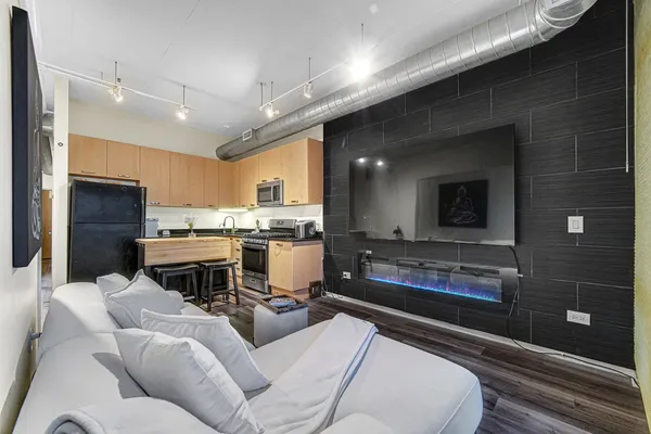 $185,500 | 212 East Cullerton Street, Unit 811, Chicago, IL 60616