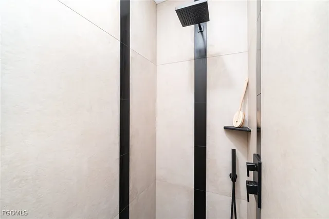 a picture of a bathroom