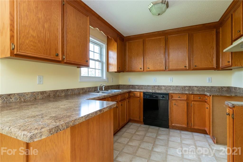 1238 Long Branch Road Grover, NC 28073 - Photo 4 of 13 Gallery Image 4