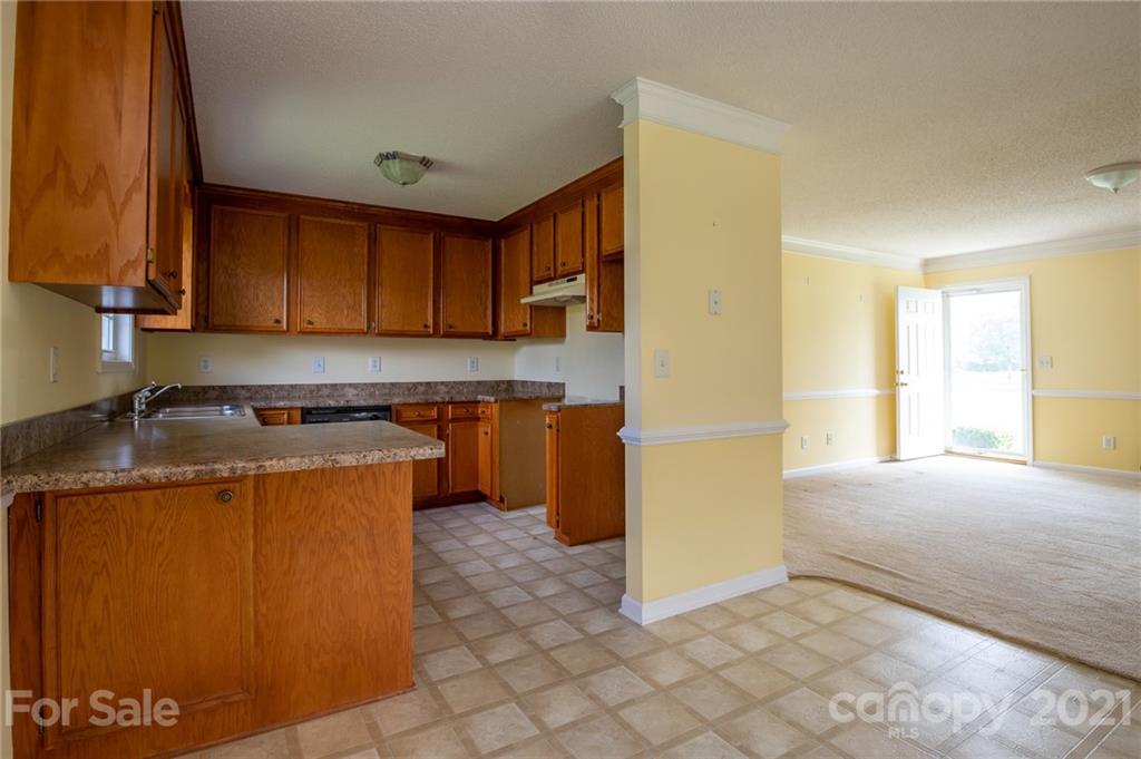 1238 Long Branch Road Grover, NC 28073 - Photo 5 of 13 Gallery Image 5