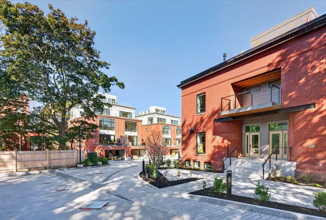 $2,150,000 | 55 Carleton Street, Unit B, Portland, ME 04102