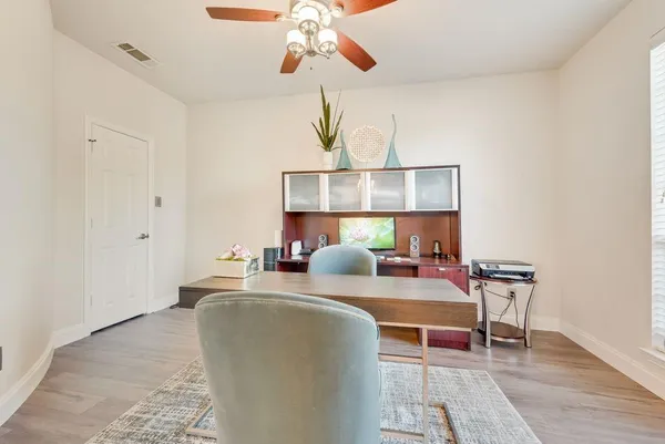 $600,000 | 2335 Clark Trail, Grand Prairie, TX 75052