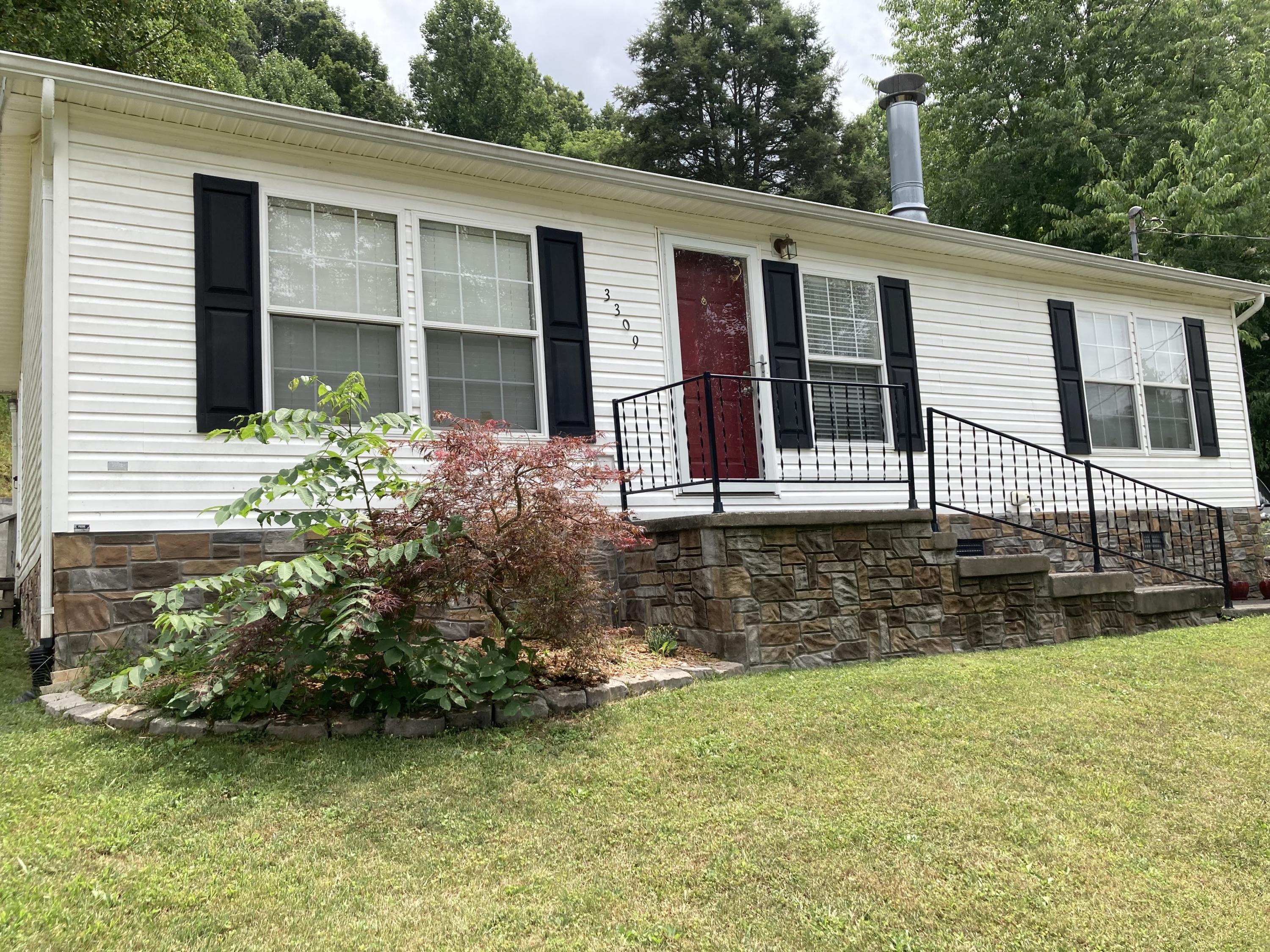 3309 Forest View Road Kingsport, TN 37660 - Photo 1 of 73 1