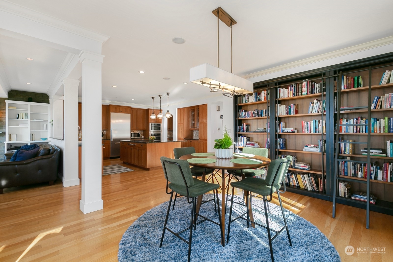 6926 Parshall Place Southwest Seattle, WA 98136 - Photo 13 of 40 Gallery Image 13