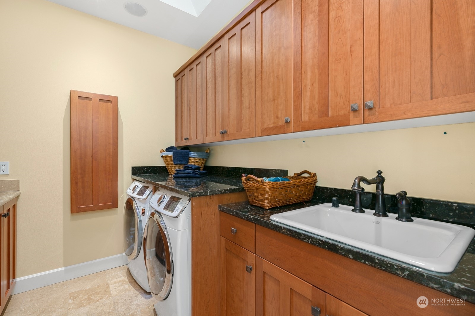 6926 Parshall Place Southwest Seattle, WA 98136 - Photo 27 of 40 Gallery Image 27