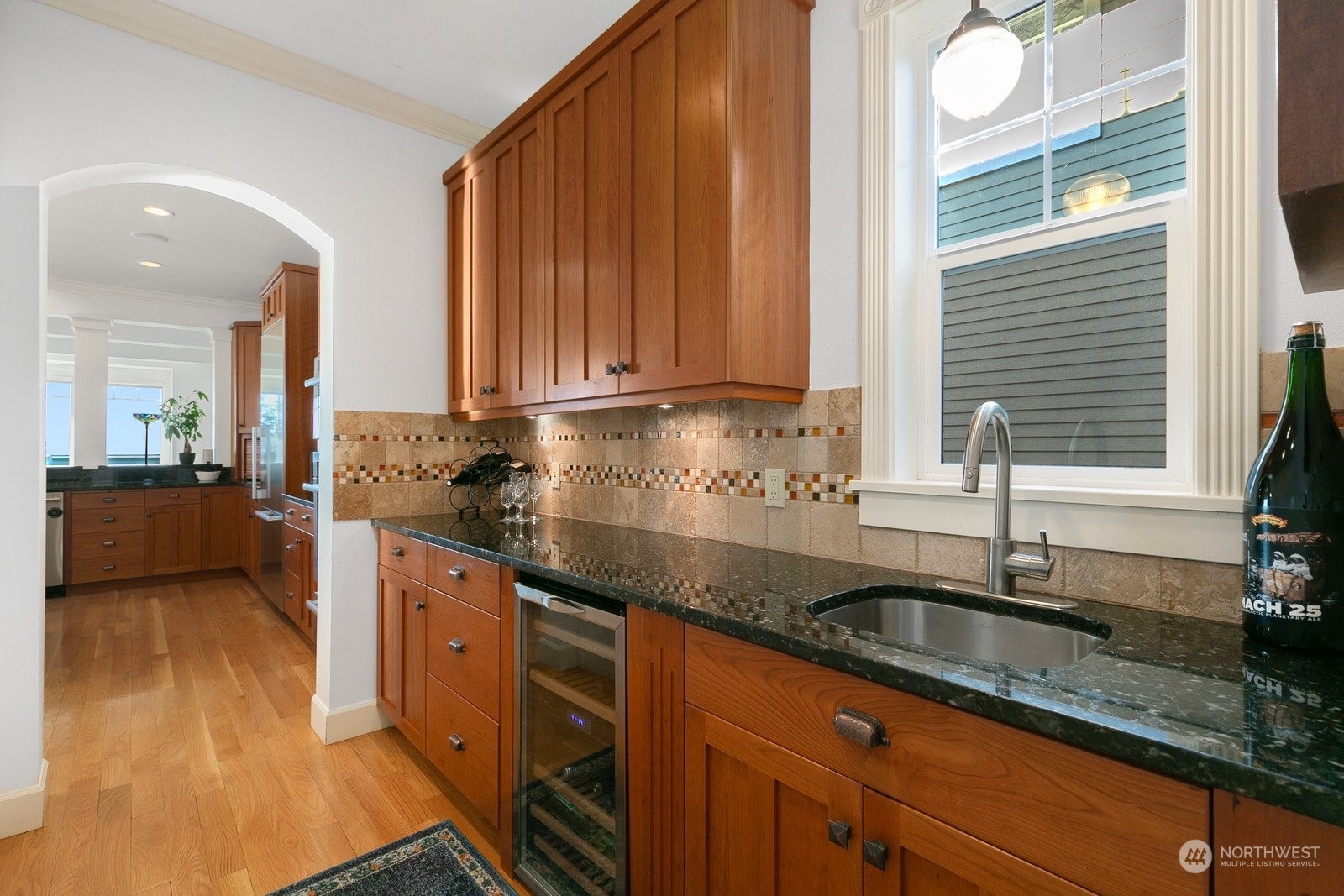 6926 Parshall Place Southwest Seattle, WA 98136 - Photo 7 of 40 Gallery Image 7