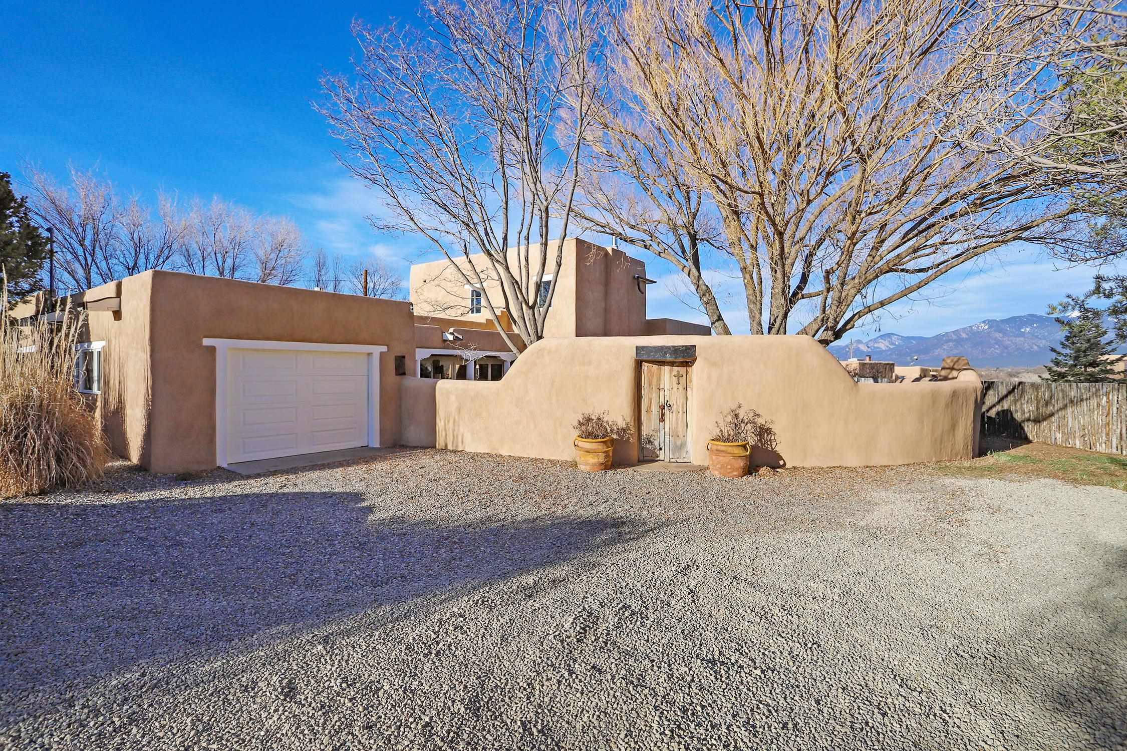 9 Hilltop Road Ranchos de Taos, NM 87557 - Photo 24 of 40 Gallery Image 24
