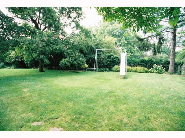 2642 Charing Road Columbus, OH 43221 - Photo 7 of 18