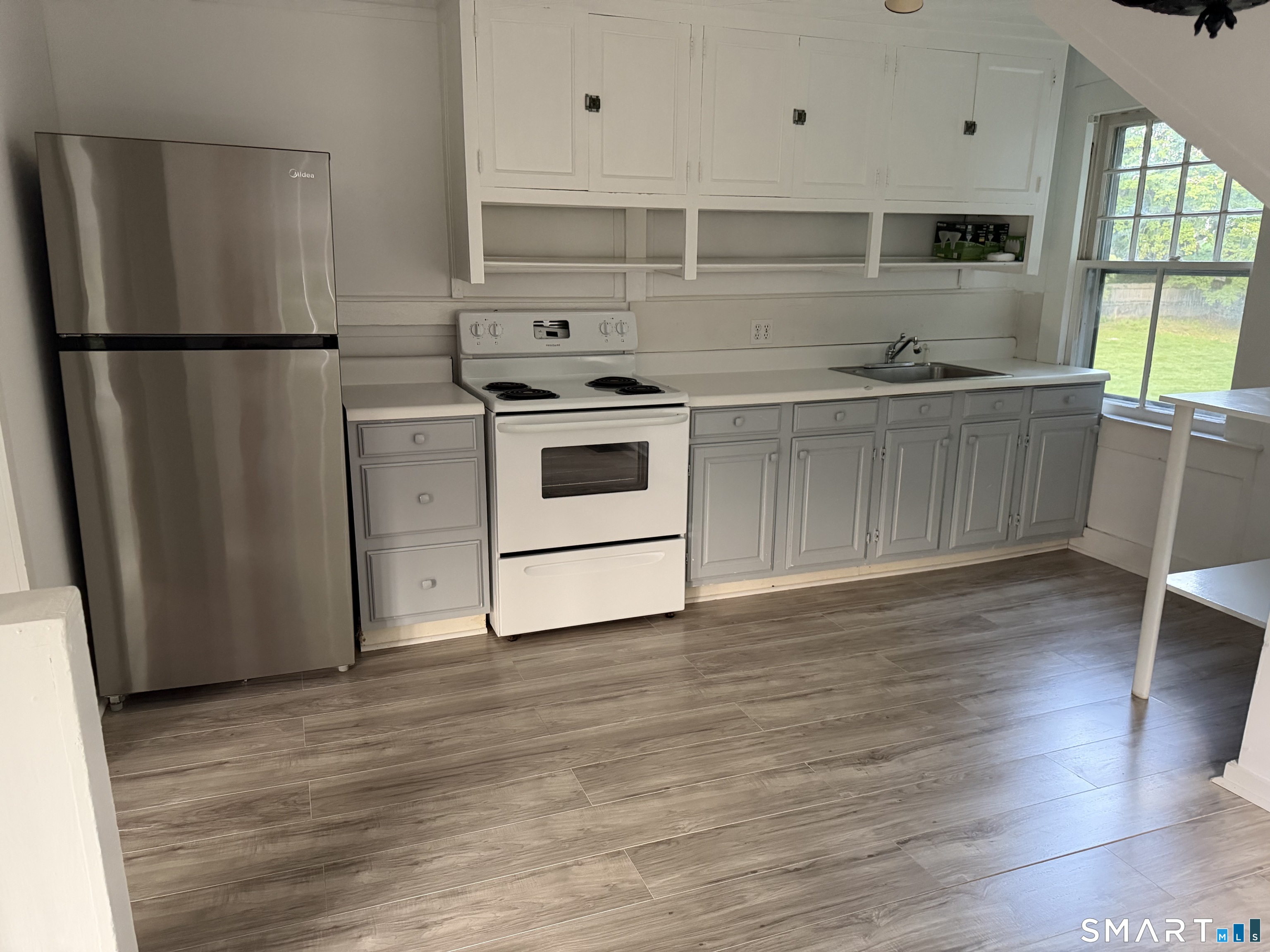 856 Boston Post Road Madison, CT 06443 - Photo 2 of 12 kitchen