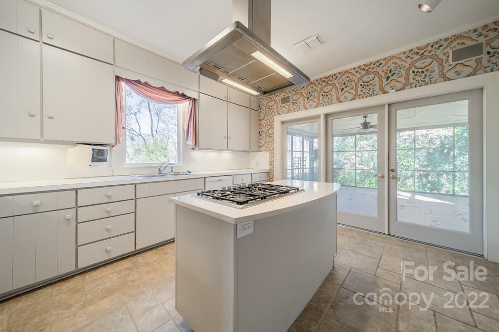 7318 Valleybrook Road Charlotte, NC 28270 - Photo 17 of 47 Gallery Image 17