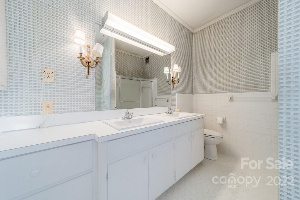 7318 Valleybrook Road Charlotte, NC 28270 - Photo 29 of 47 Gallery Image 29