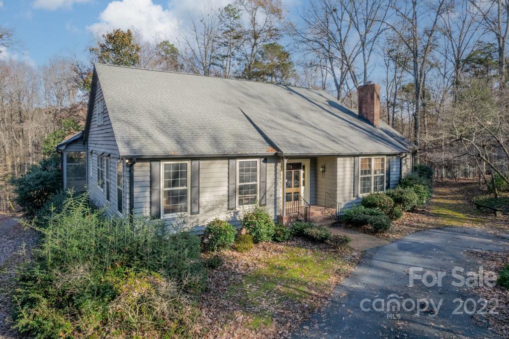 7318 Valleybrook Road Charlotte, NC 28270 - Photo 3 of 47 Gallery Image 3