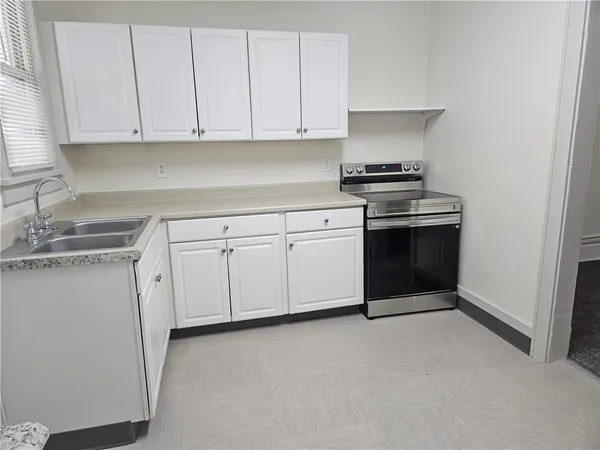 $1,200 | 311 3rd Street, Irwin, PA 15642